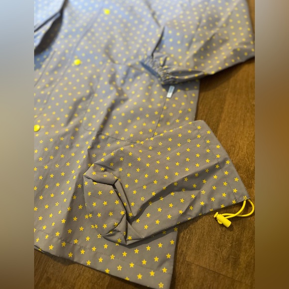 Komodo Beans Rain Jacket grey with yellow stars - Picture 6 of 15